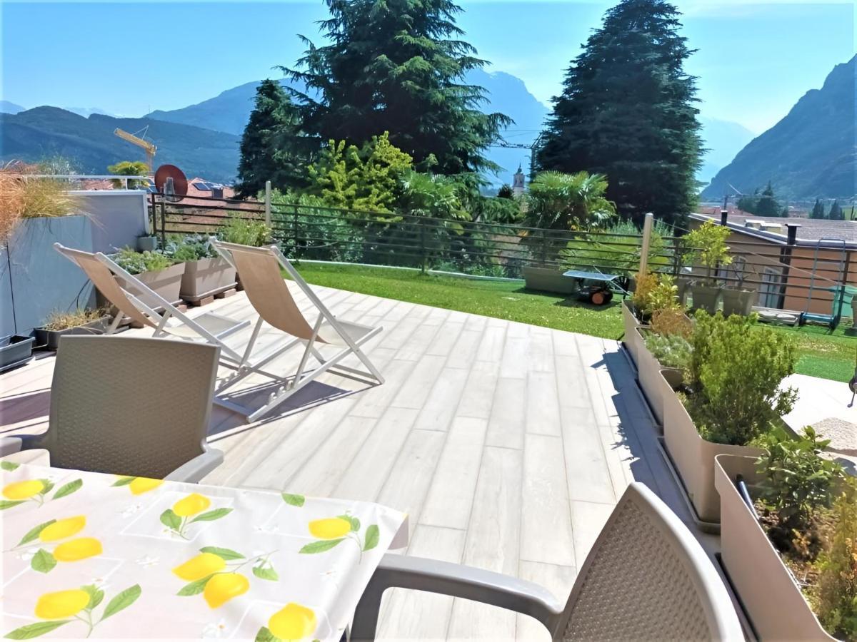 Waterfall & Pool Appartamento Riva del Garda